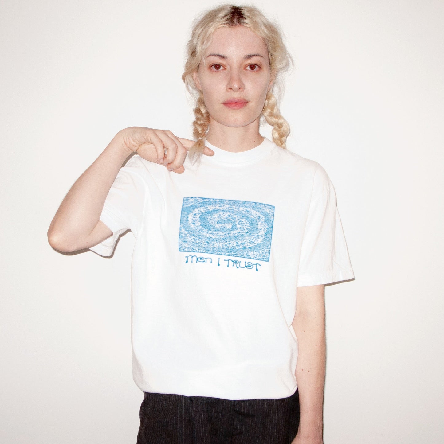 T-Shirt - Galaxy - White (Bright Blue Variant)